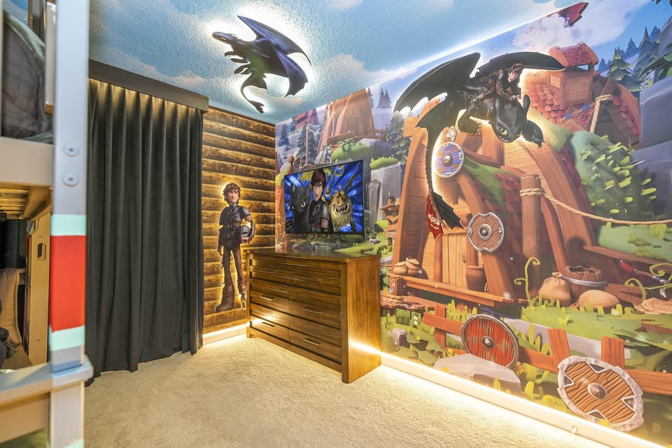 2nd Floor room How to Train Your Dragon / Bunk Bed