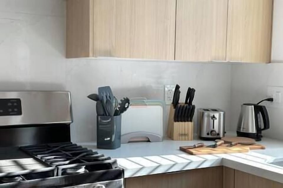 E0821198 0499 4800 b0da dcfe9a499b28