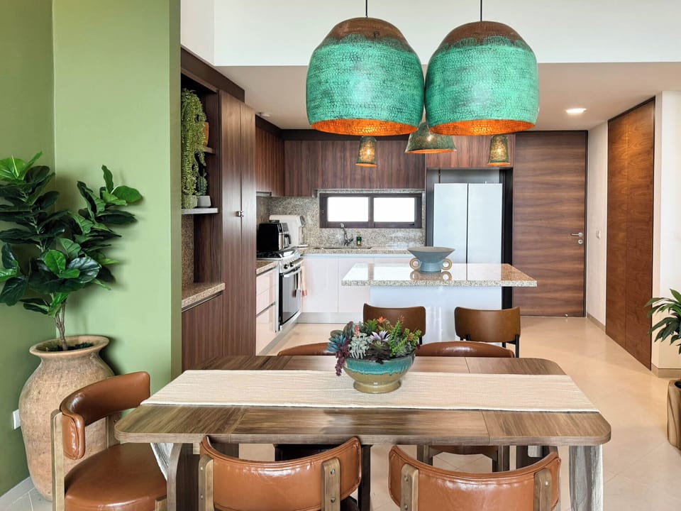 Luxury Condo, Valley View | In-room dining