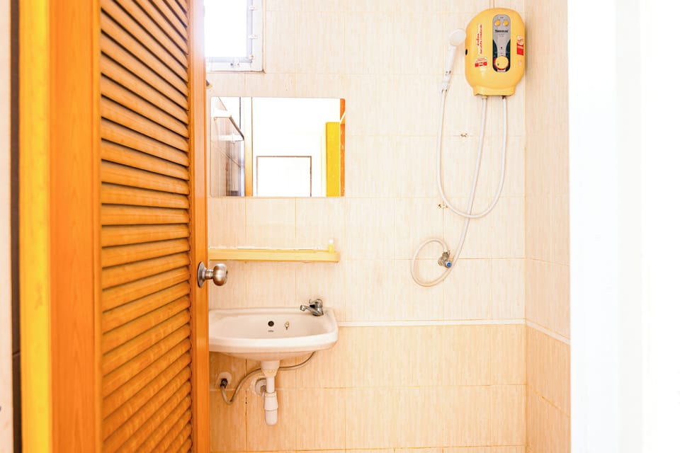 Standard Double Room | Bathroom | Bidet