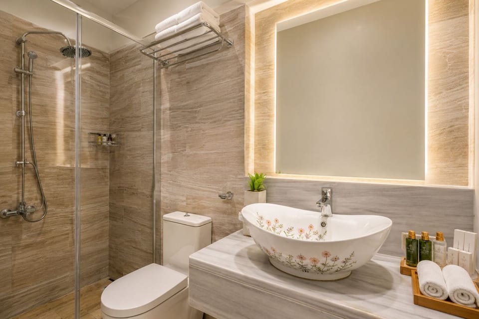 Free toiletries, hair dryer, towels