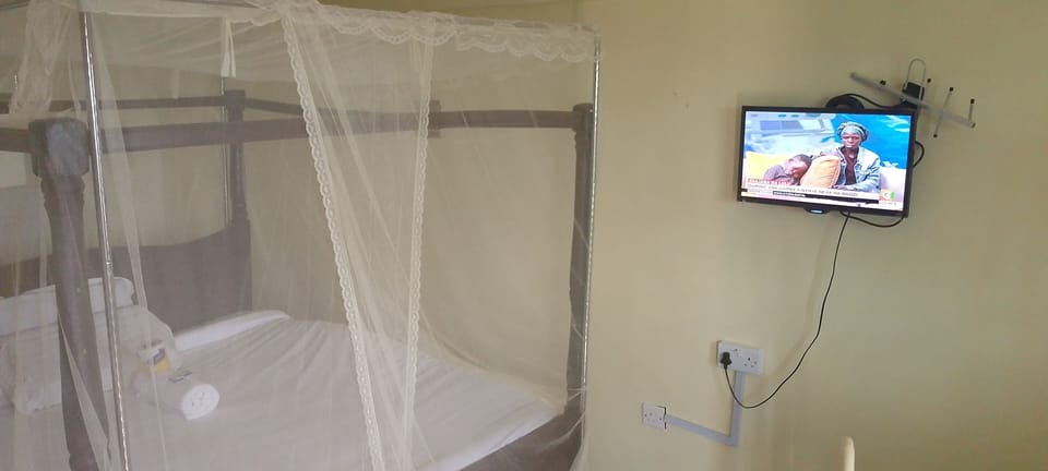 Comfort Double Room Single Use, Balcony, Hill View | Free WiFi