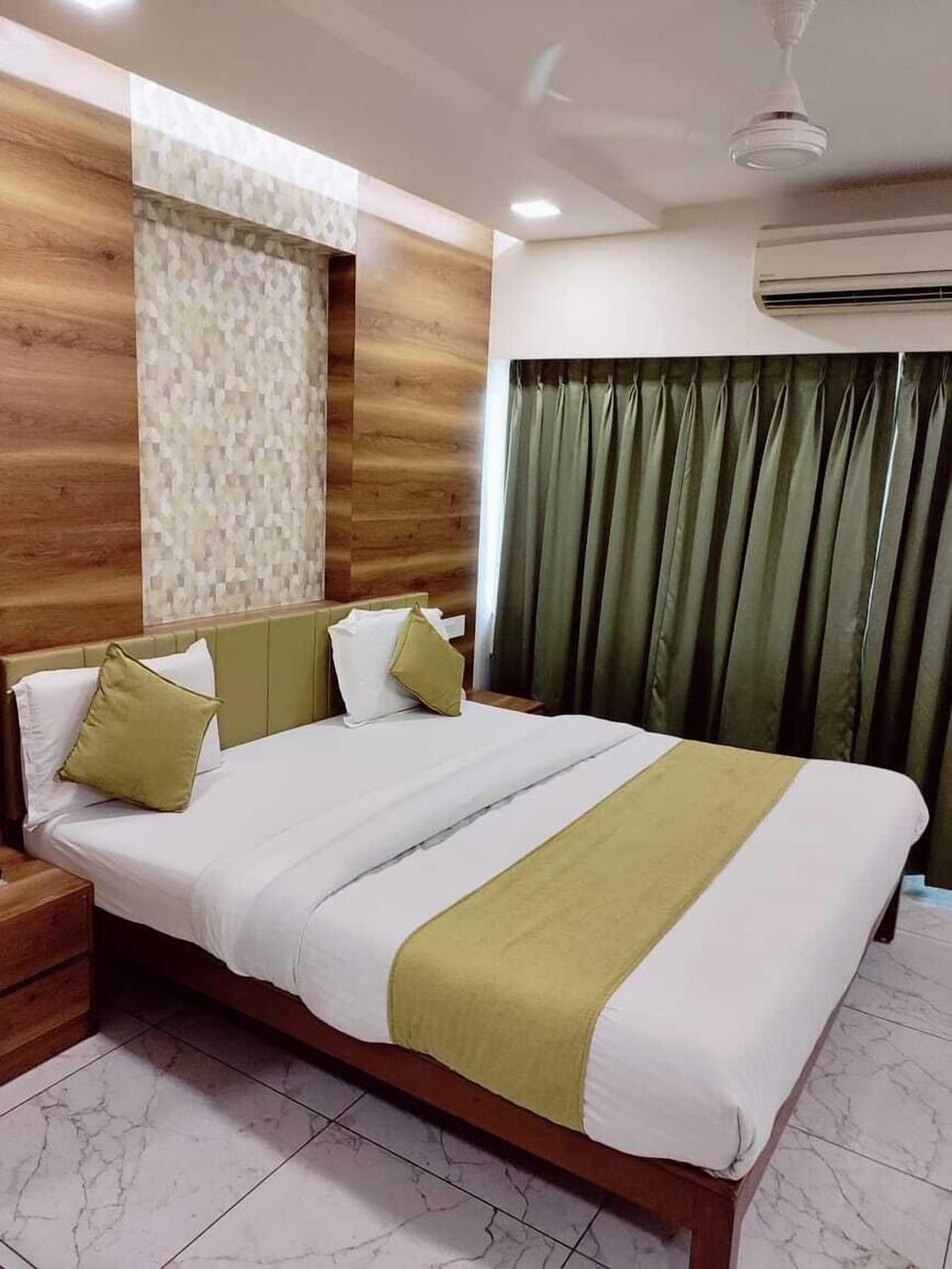 Family Studio Suite