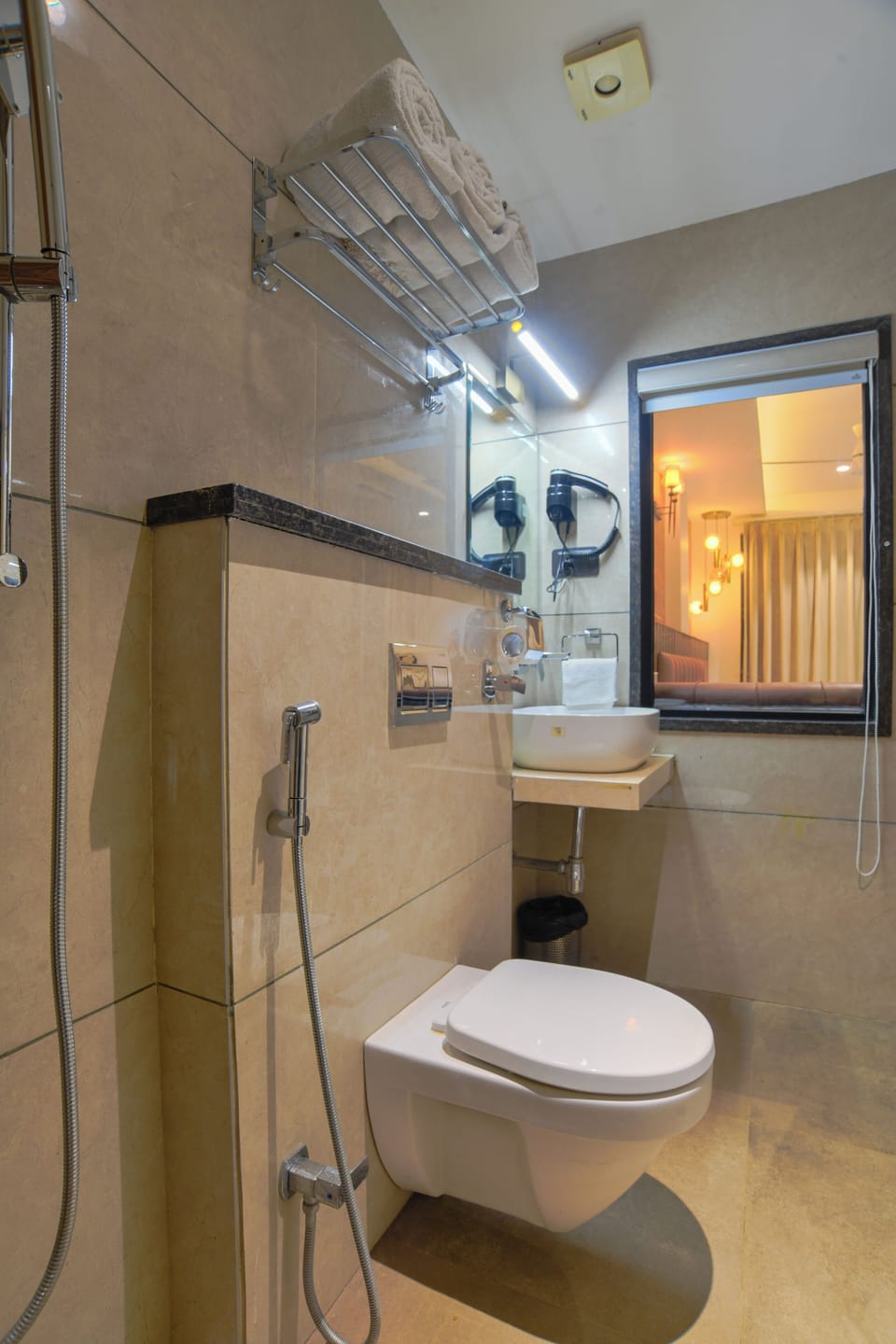 Family Room | Bathroom