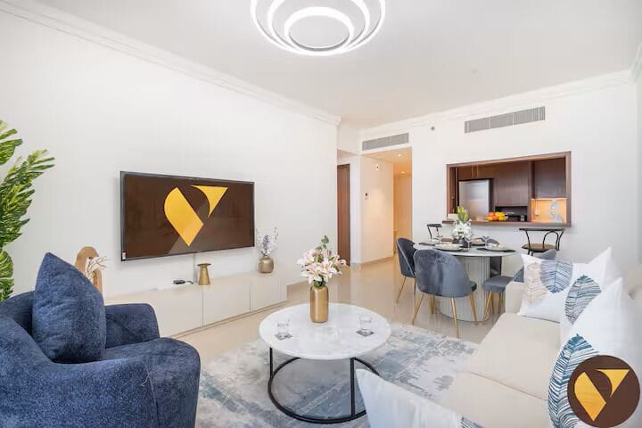 Luxury Apartment | Living area