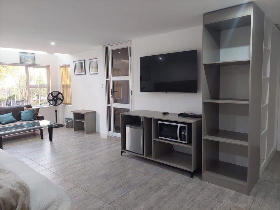 Cabin | Living area | TV