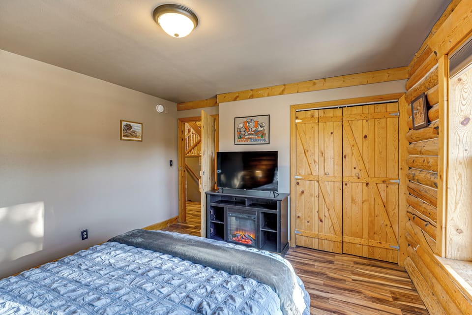 House (4 Bedrooms) | Interior