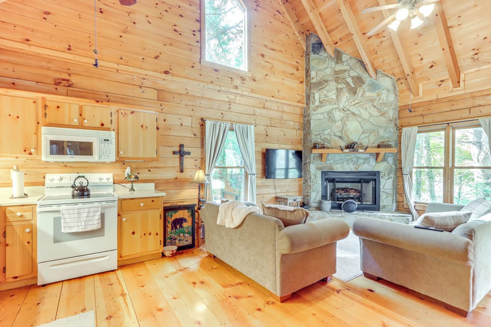 House (2 Bedrooms) | Interior