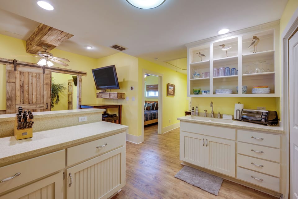 House (5 Bedrooms) | Interior