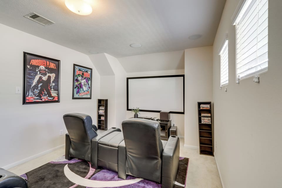 House (4 Bedrooms) | Interior