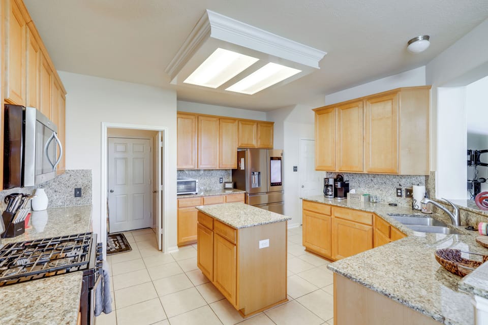 House (4 Bedrooms) | Interior