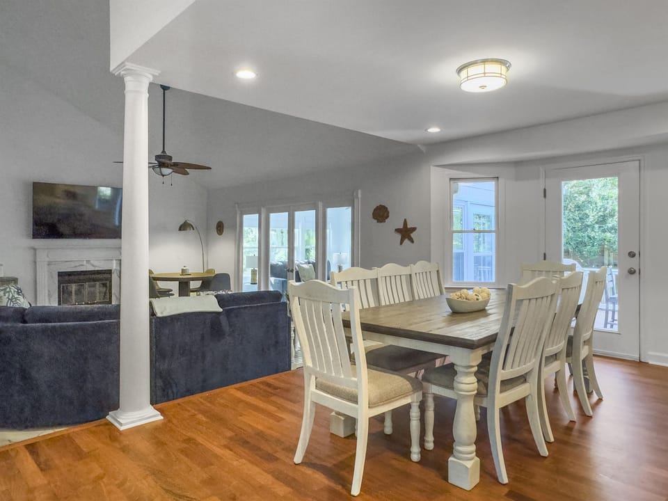 Dining and Family Room | IOP Poolside Paradise | 112 Sparrow Drive | Isle of Palms, SC | IOP Escapes