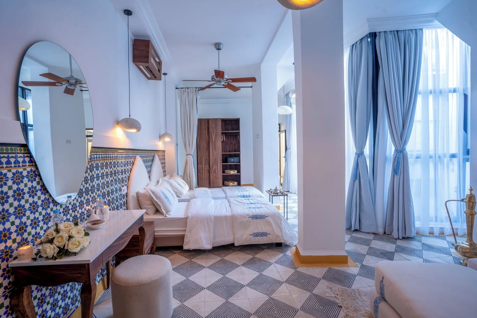 Suite | Free WiFi