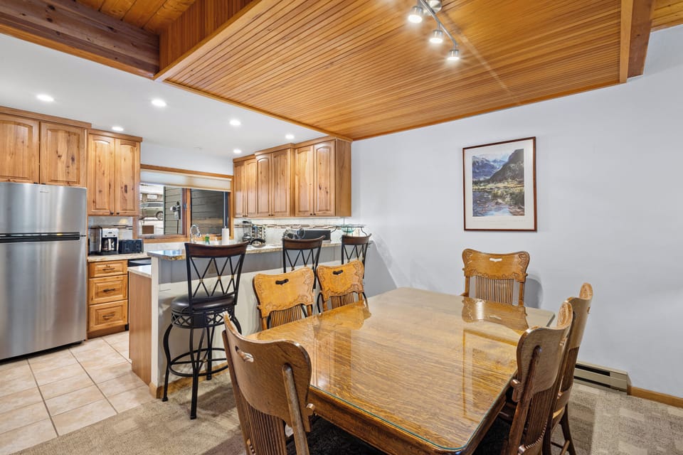 2.0-riverside-a103-telluride-dining-room(13)
