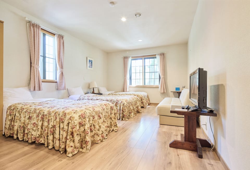 Family Triple Room | WiFi (free), bed sheets