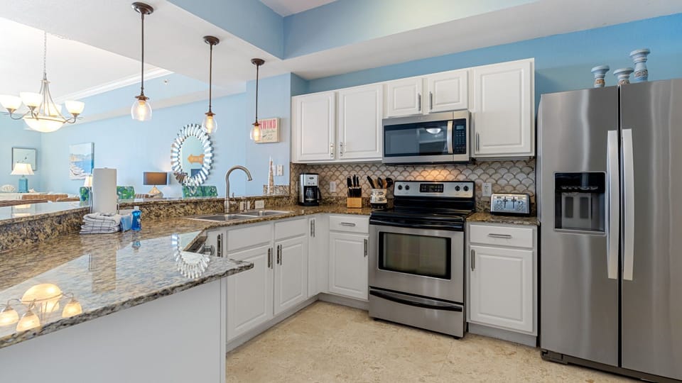 Fully Stocked Kitchen