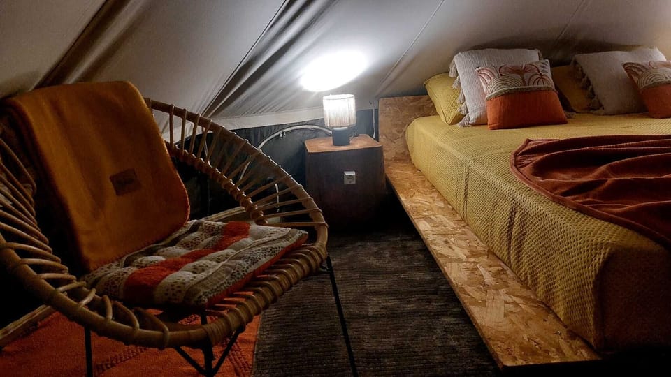 Deluxe Tent, River View | 1 bedroom, free WiFi