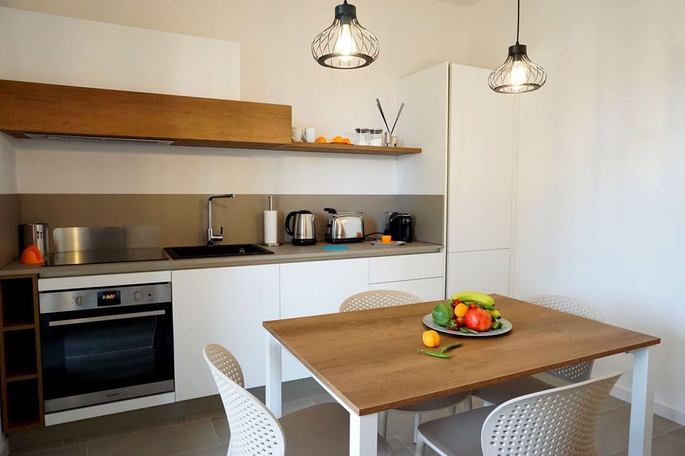 Autumn, Kitchen, Spring, Summer