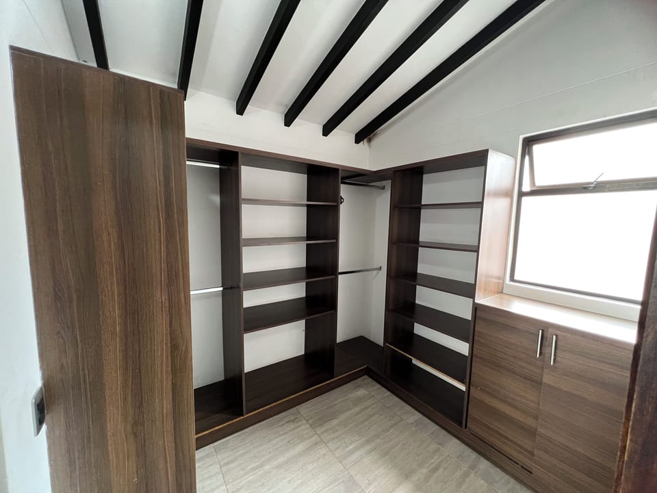 Basic Quadruple Room | Soundproofing, free WiFi, bed sheets