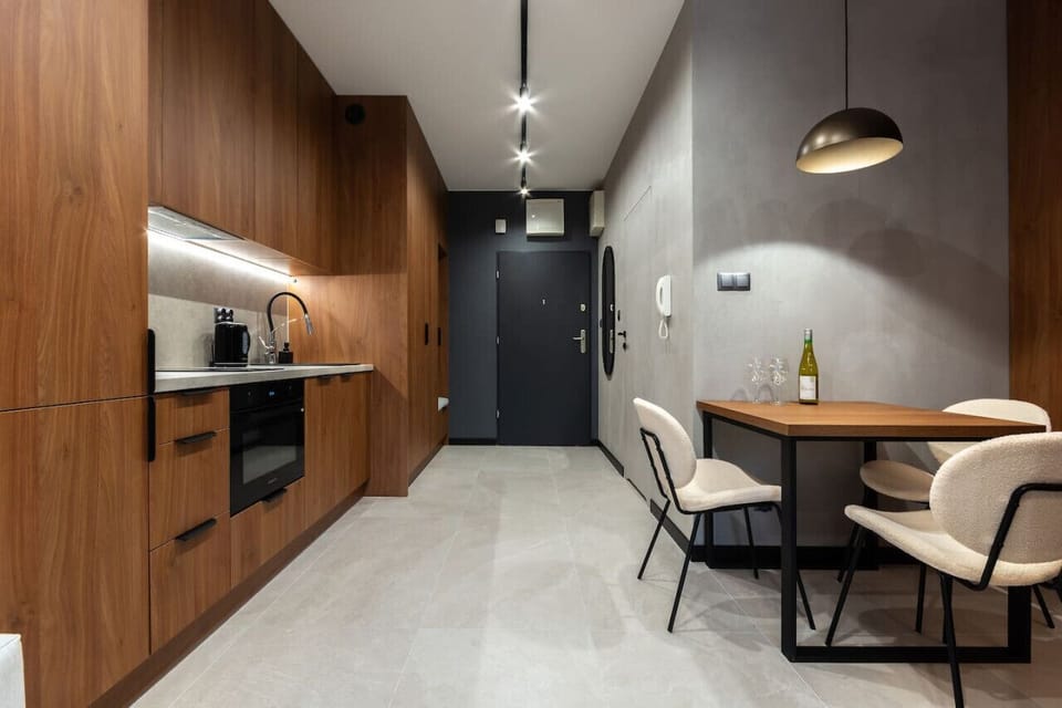Dining Area and the Kitchen | Book Now with RENTUJEMY.COM`