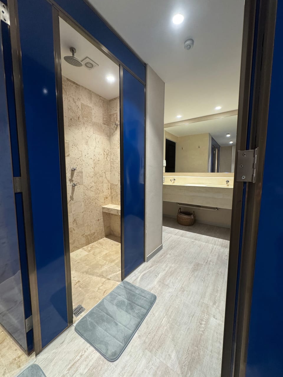 Shower, rainfall showerhead, towels, soap