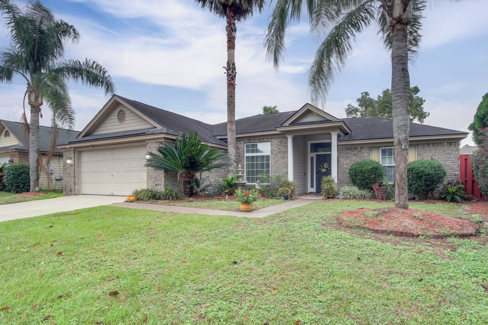 Home Exterior | Central A/C | Free WiFi