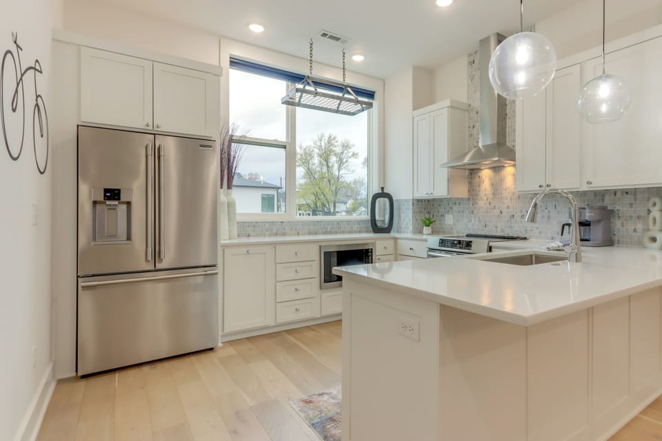 Kitchen | 3-Story Townhome | Dual Keurig/Drip Coffee Maker