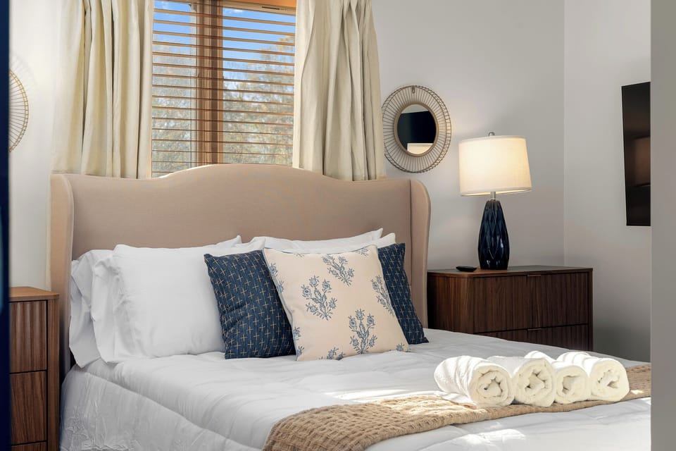 Bedroom #4 with Queen Bed