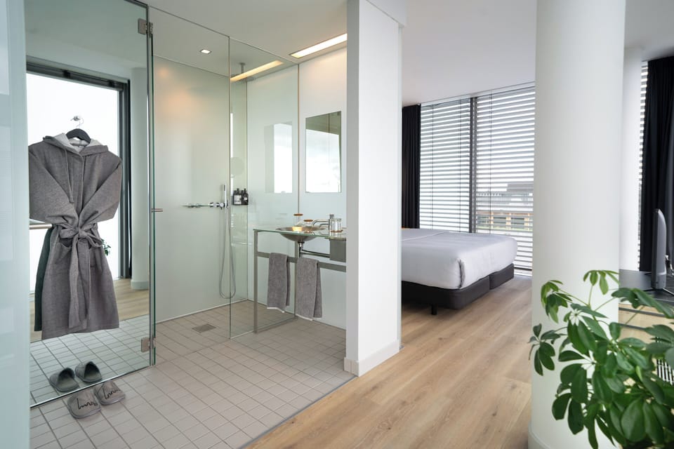 The Loft | Bathroom | Hair dryer, towels, soap, shampoo