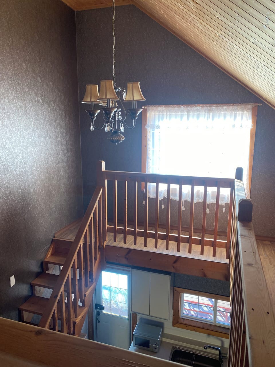 Basic Duplex, Partial Sea View | 2 bedrooms, free WiFi
