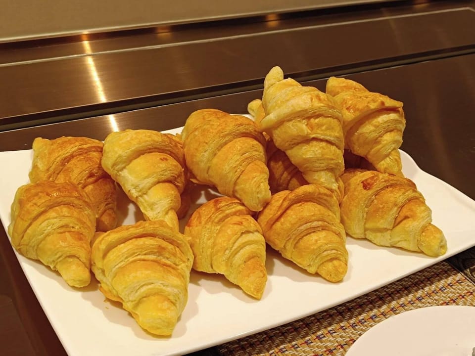 Daily continental breakfast for a fee