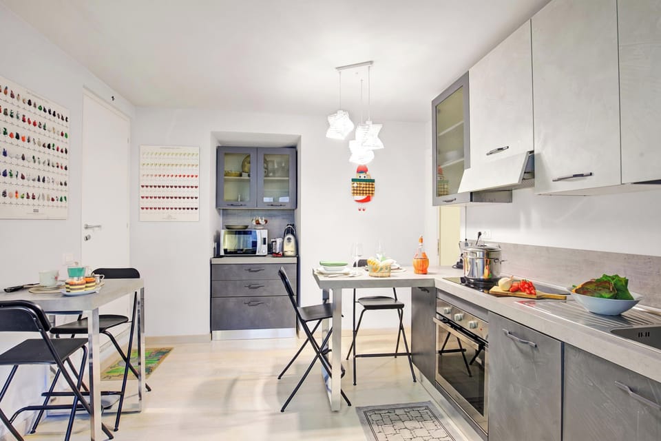 Kitchen and dining area