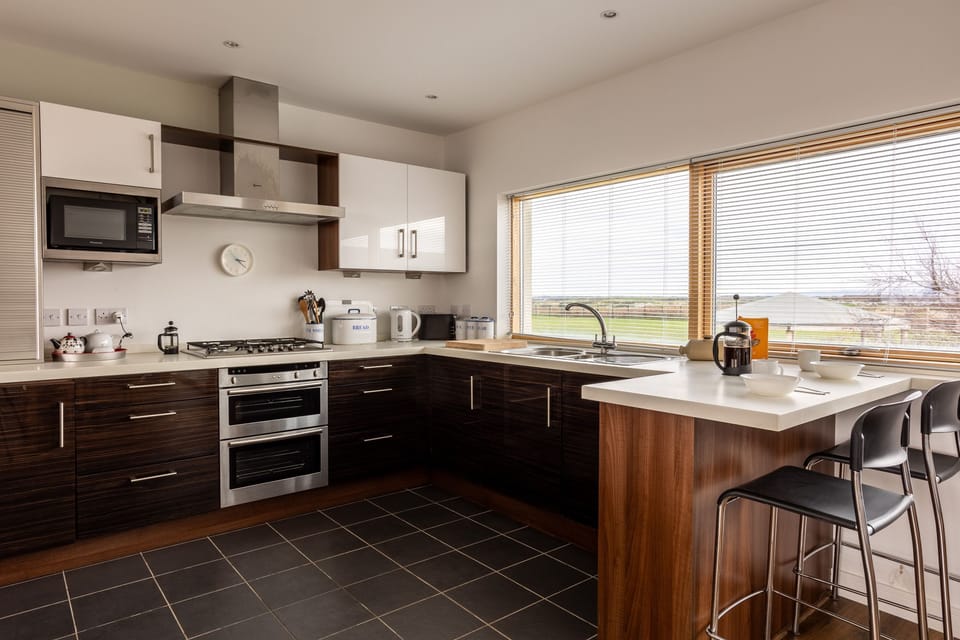 sea sway kitchen