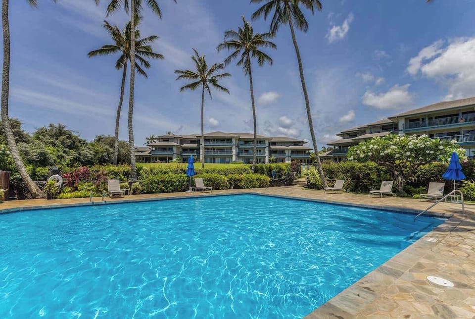 Poipu Sands Pool