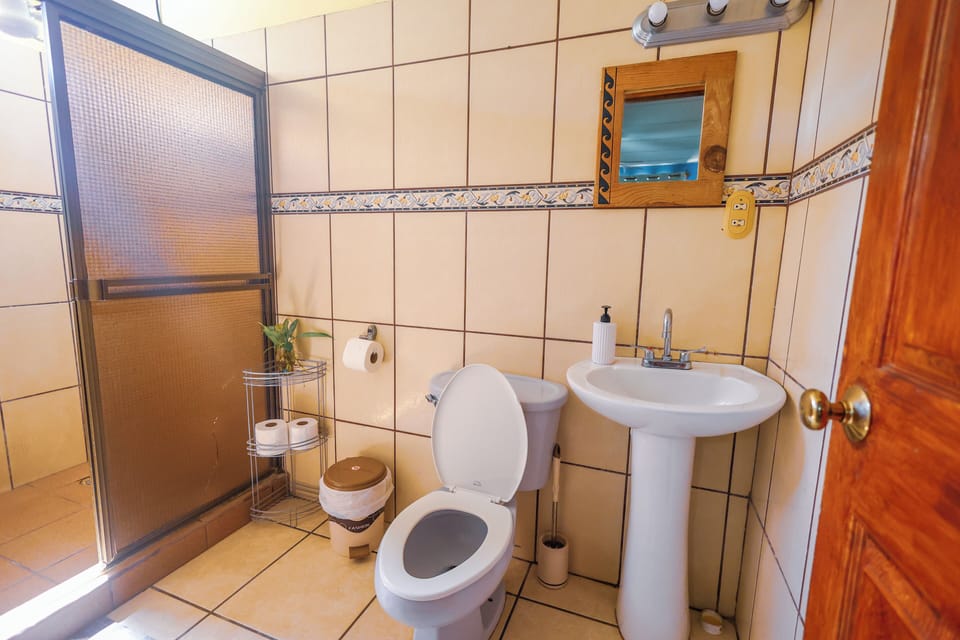 Standard Quadruple Room | Bathroom | Hair dryer (on request)
