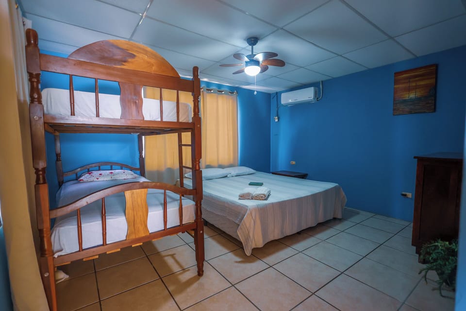 Standard Quadruple Room | WiFi (free)