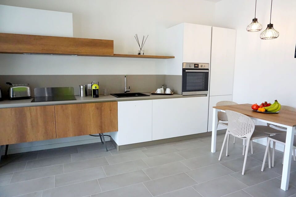 Autumn, Kitchen, Spring, Summer