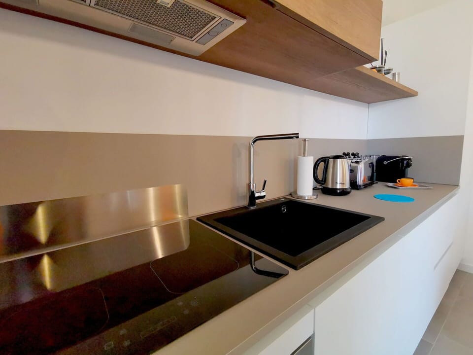 Autumn, Kitchen, Spring, Summer
