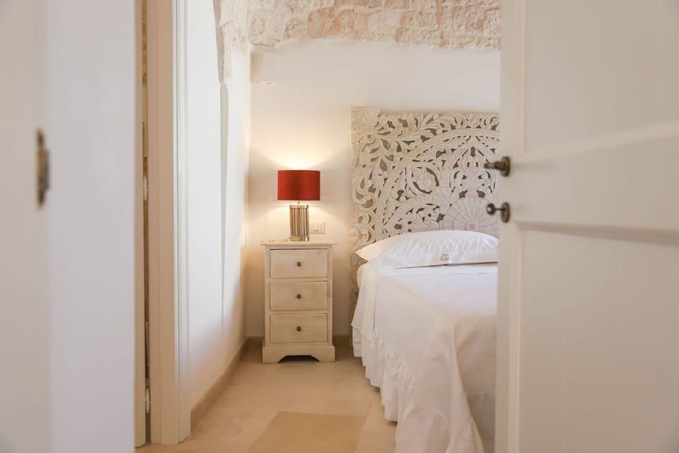 Autumn, Bedroom, Spring, Summer