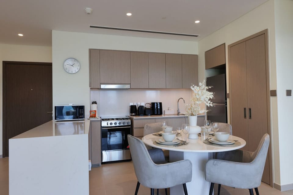 Fully Equipped Modern Kitchen and dining