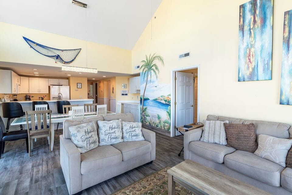 AVENTURRA-402-OCEAN-CITY-LIVING-AREA