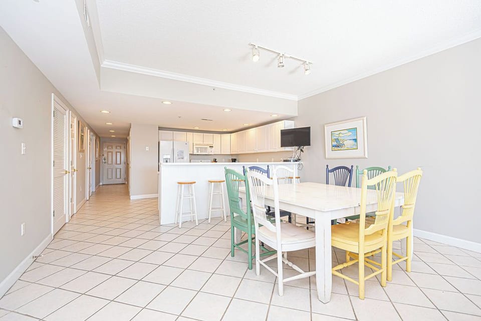 DINING-AREA
