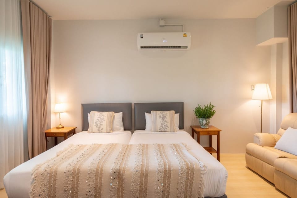 Deluxe Double Room, Balcony, Garden View | In-room safe, desk, iron/ironing board, free WiFi