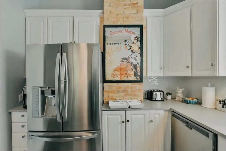 Embrace Your Inner Chef in the Charming West Kitchen of Peach Mansion