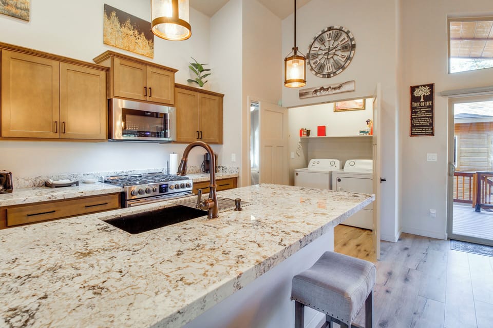 House (2 Bedrooms) | Interior