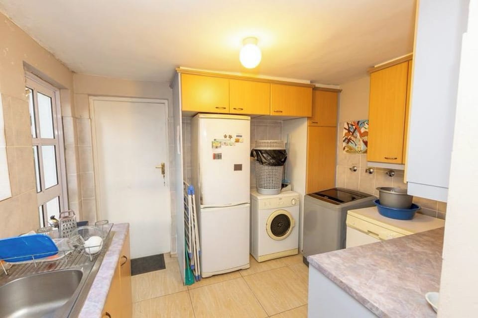 House, 3 Bedrooms, Accessible, Garden View | Private kitchen