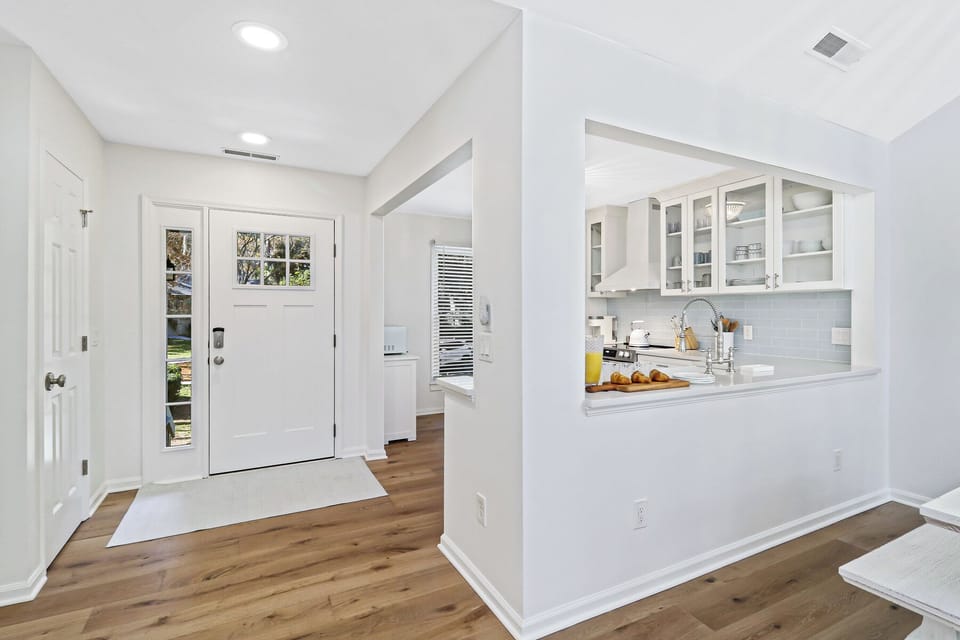 3421 Carolina Place | Entrance - 3421 Carolina Place | Entrance
