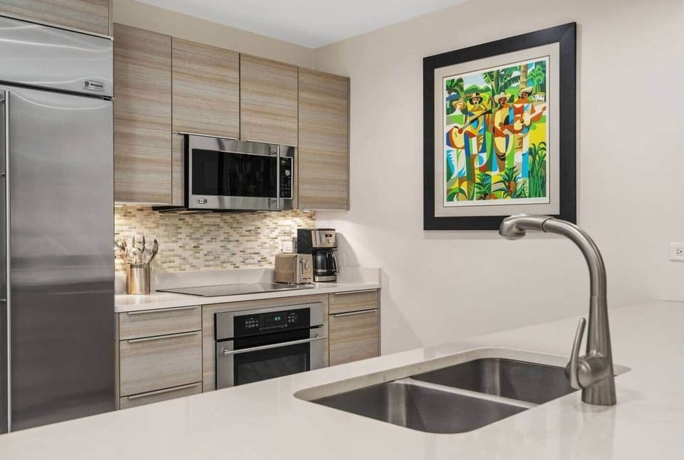 Full Kitchen 