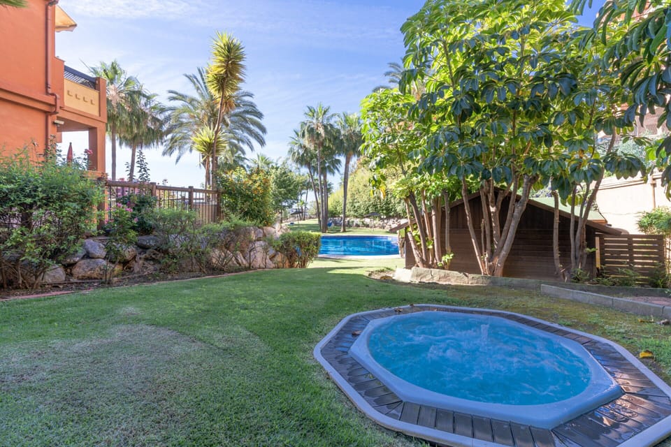 Apartment | Pool | Outdoor pool