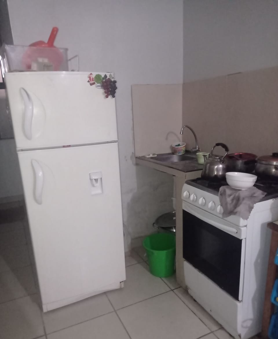 Mini-fridge, microwave, oven, stovetop